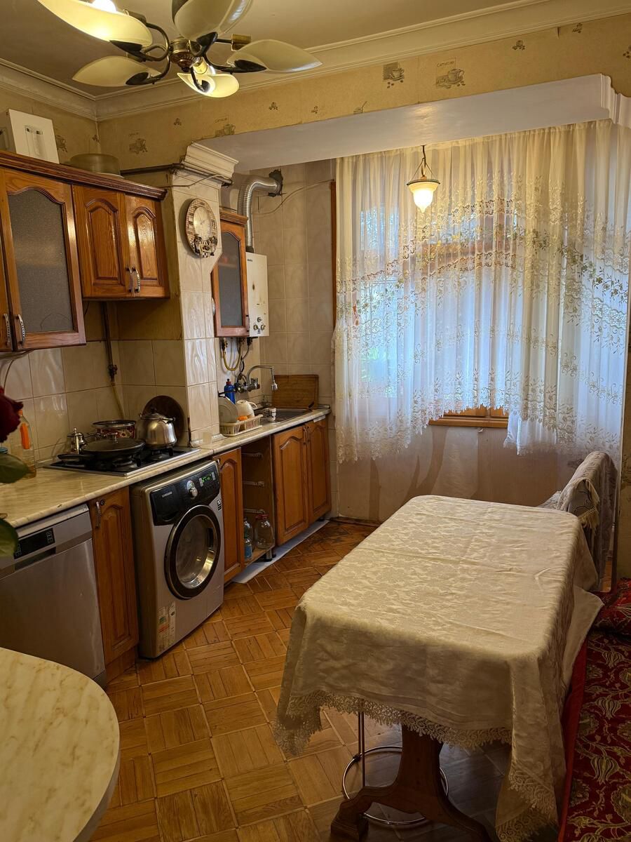 Satılır 4 otaqlı köhnə tikili 85 m² — Mənzil, Bakı (7)