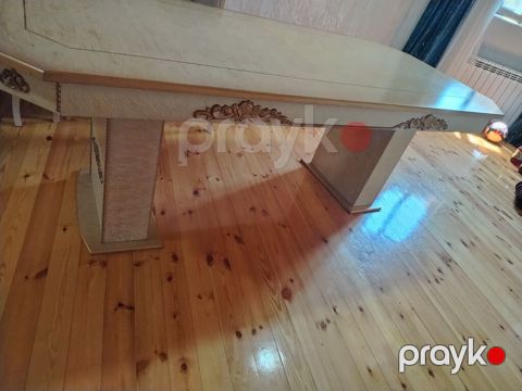 Klassik üslubda böyük yemək/zal masası - Forma: düzbucaqlı, küncləri