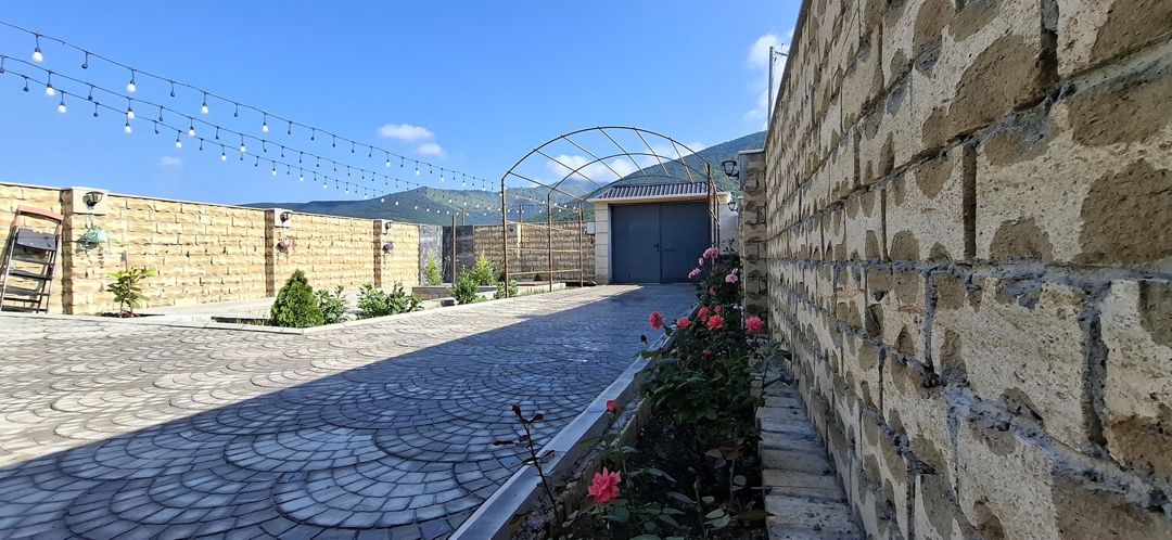 Oğuz şəhərində həyət evi günlük kirayəsi — Ev, villa, Oğuz (4)