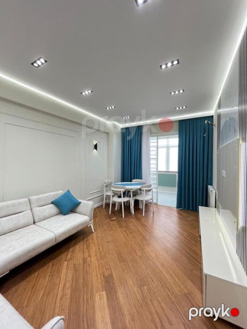 Satılır 2 otaqlı yeni tikili 60 m²