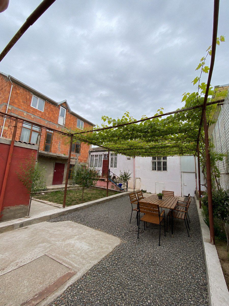 Həyət evi, İlqar Əmiraslanov küç. — Ev, villa, Bakı