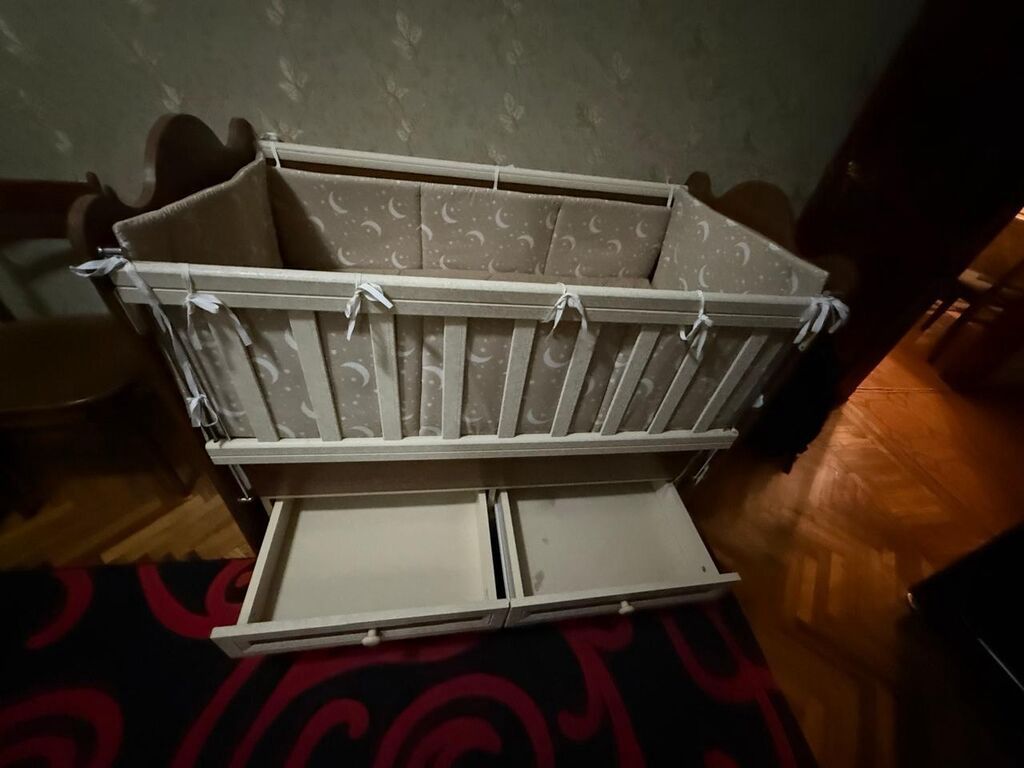 Uşaq beşiyi – taxta, şkaf çekmecəli model - Material: möhkəm — Mebel, Bakı (6)