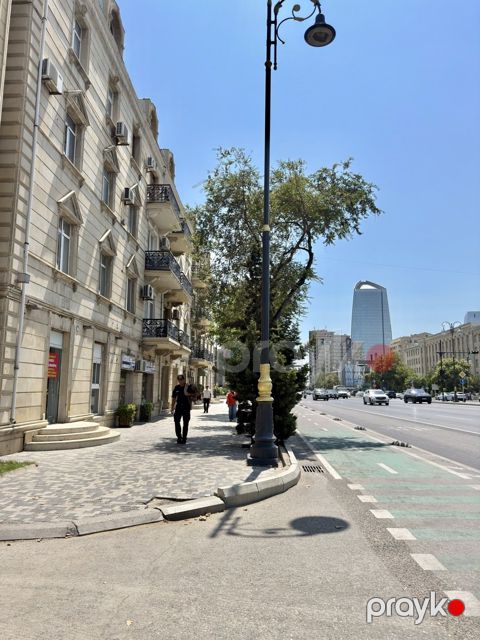 Satılır 3 otaqlı köhnə tikili 78 m²