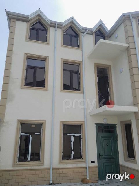 Satılır 8 otaqlı həyət evi/bağ evi 350 m²