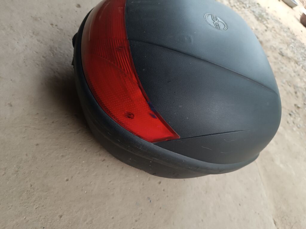 Moped/motosiklet üçün arxa baqaj qutusu (top case) — Yük sistemləri, Şirvan (2)