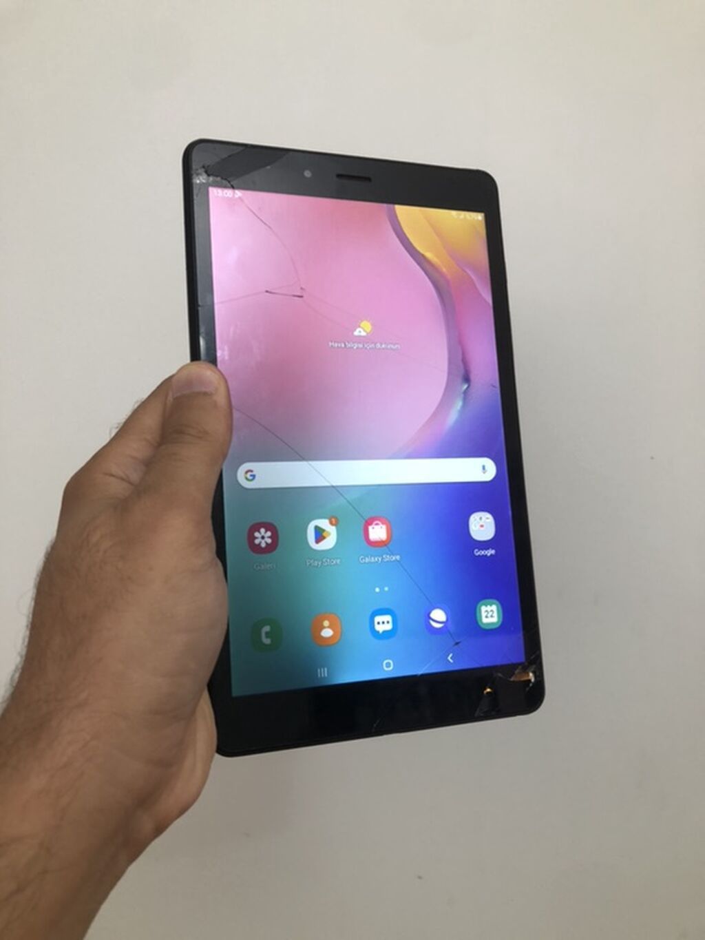 Ünvan Masazirda:Sadece olaraq sensorunda catlar var qetiyyen problem — Samsung, Masazır (3)