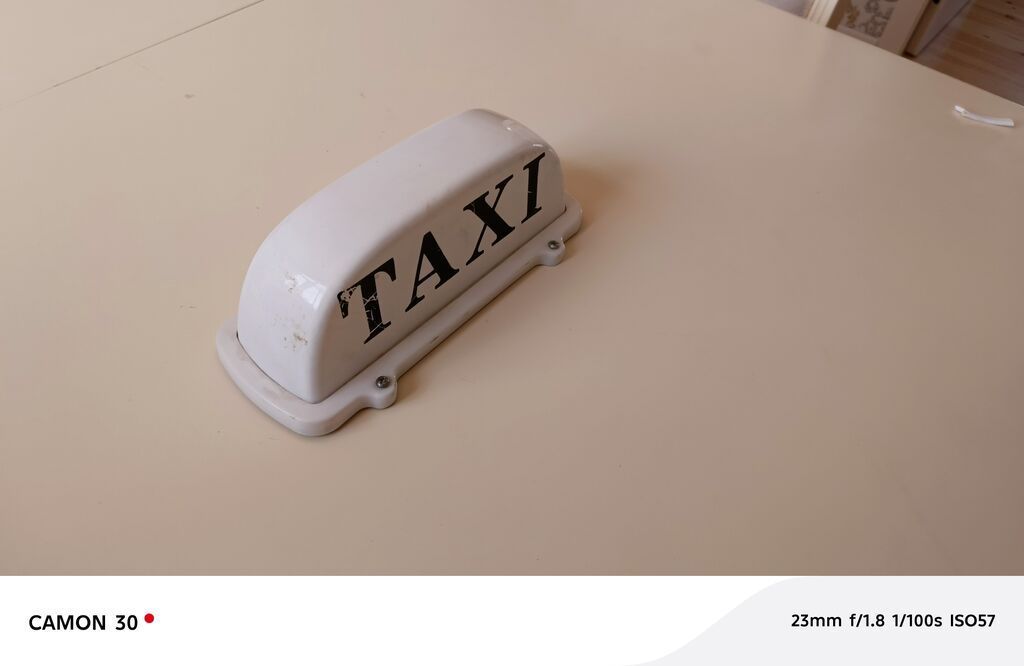Məhsul: Avtomobil üçün “TAXI” dam işarəsi - Rəng: ağ korpus, qara — Avto, Gəncə (3)