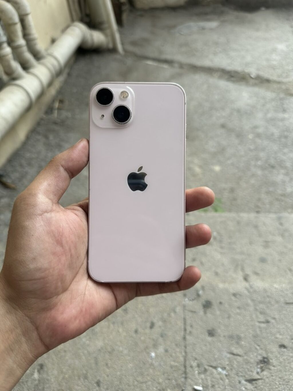 IPhone 13, Çəhrayı, Simsiz şarj — Apple iPhone, Bakı (2)