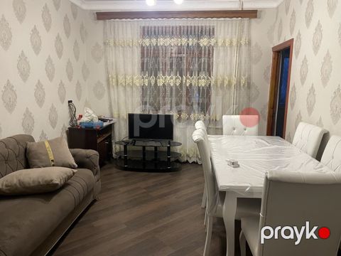 İcarəyə verilir 2 otaqlı köhnə tikili 65 m²