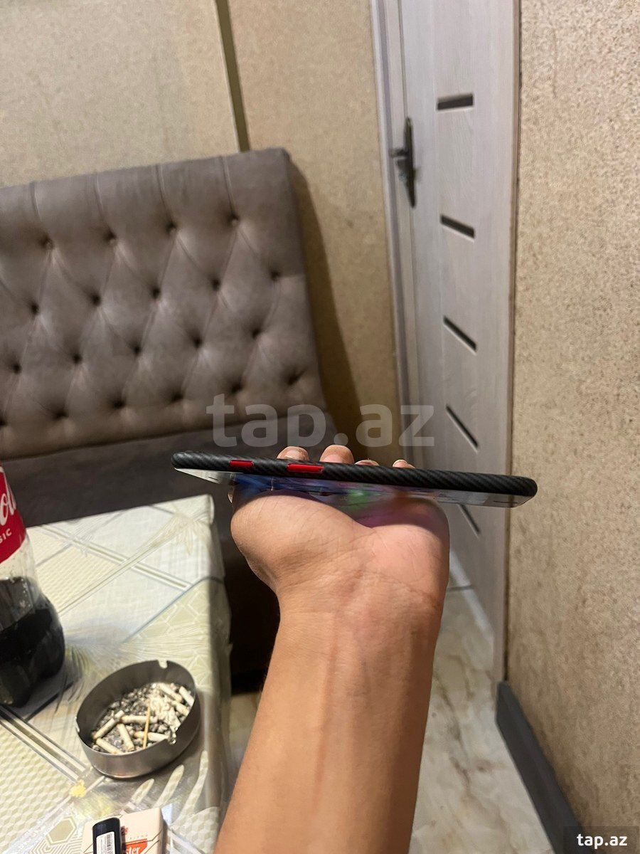 Apple iPhone 8 Plus Red 64GB — Çexollər, Sumqayıt (3)