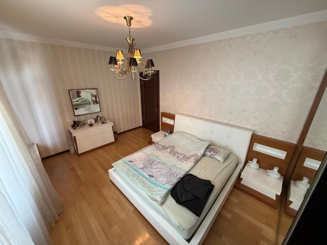 Satılır 4 otaqlı yeni tikili 208 m² — Mənzil, Bakı (8)