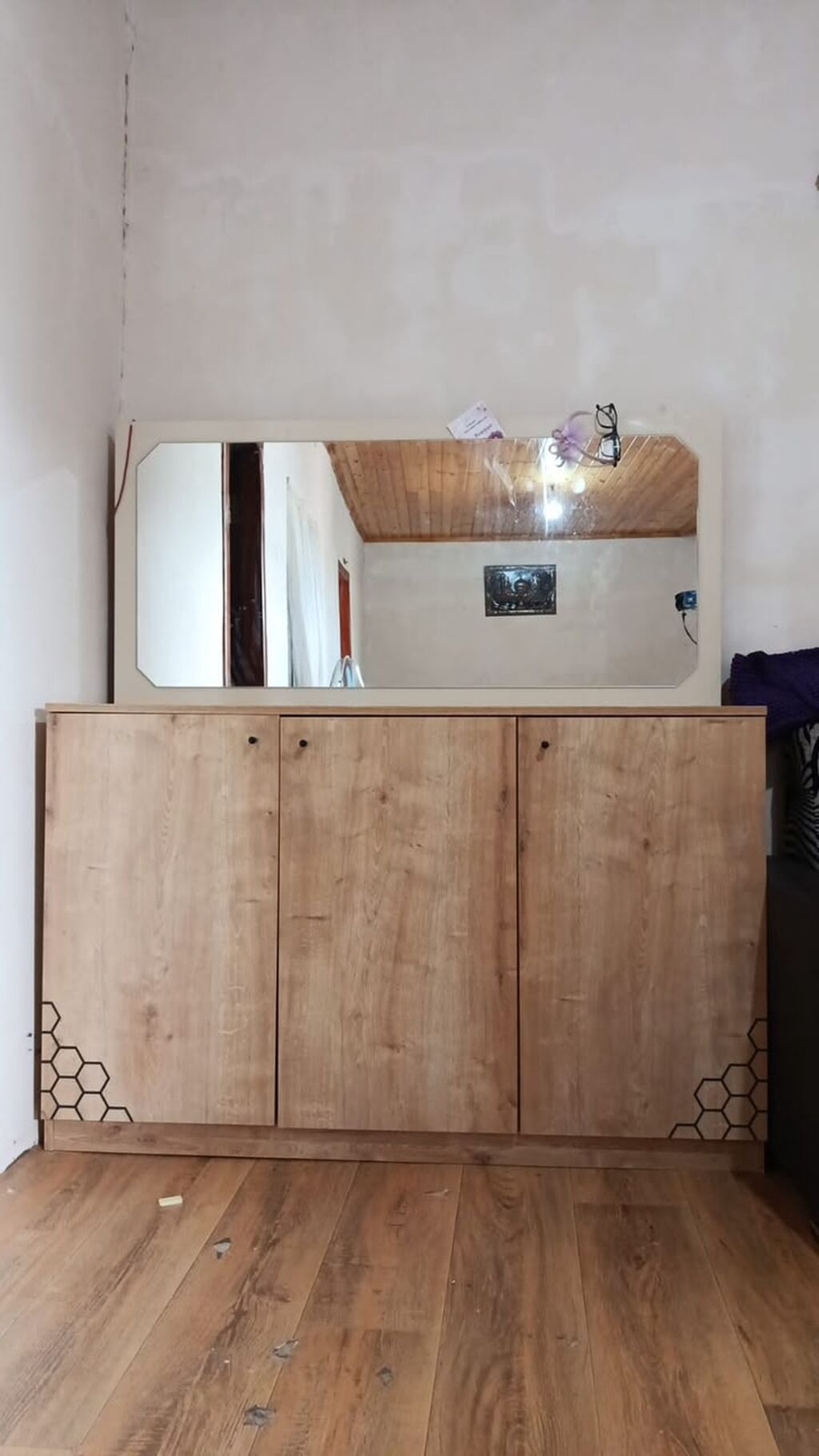 İşlənmiş, Güzgülü — Mebel, Bakı