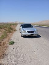 Mercedes E 240, 2.6 L, 2000 il, 360 000 km — Автомобили