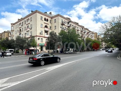 Satılır 3 otaqlı köhnə tikili 70 m²
