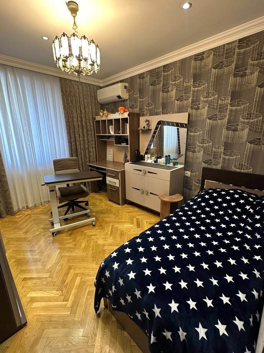 Satılır 4 otaqlı köhnə tikili 115 m² — Mənzil, Bakı (11)