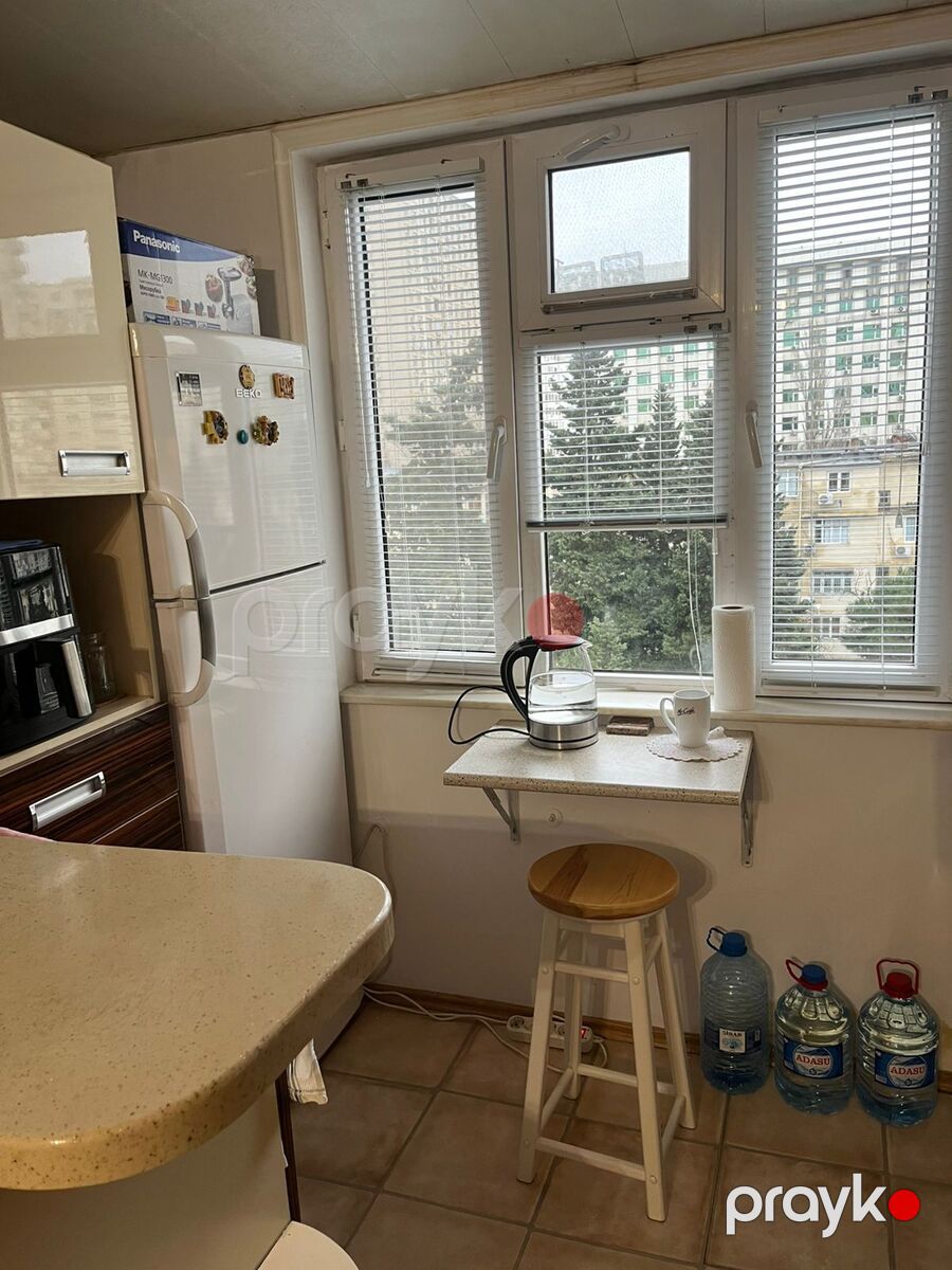 Satılır 2 otaqlı köhnə tikili 45 m² — Mənzil, Bakı (3)