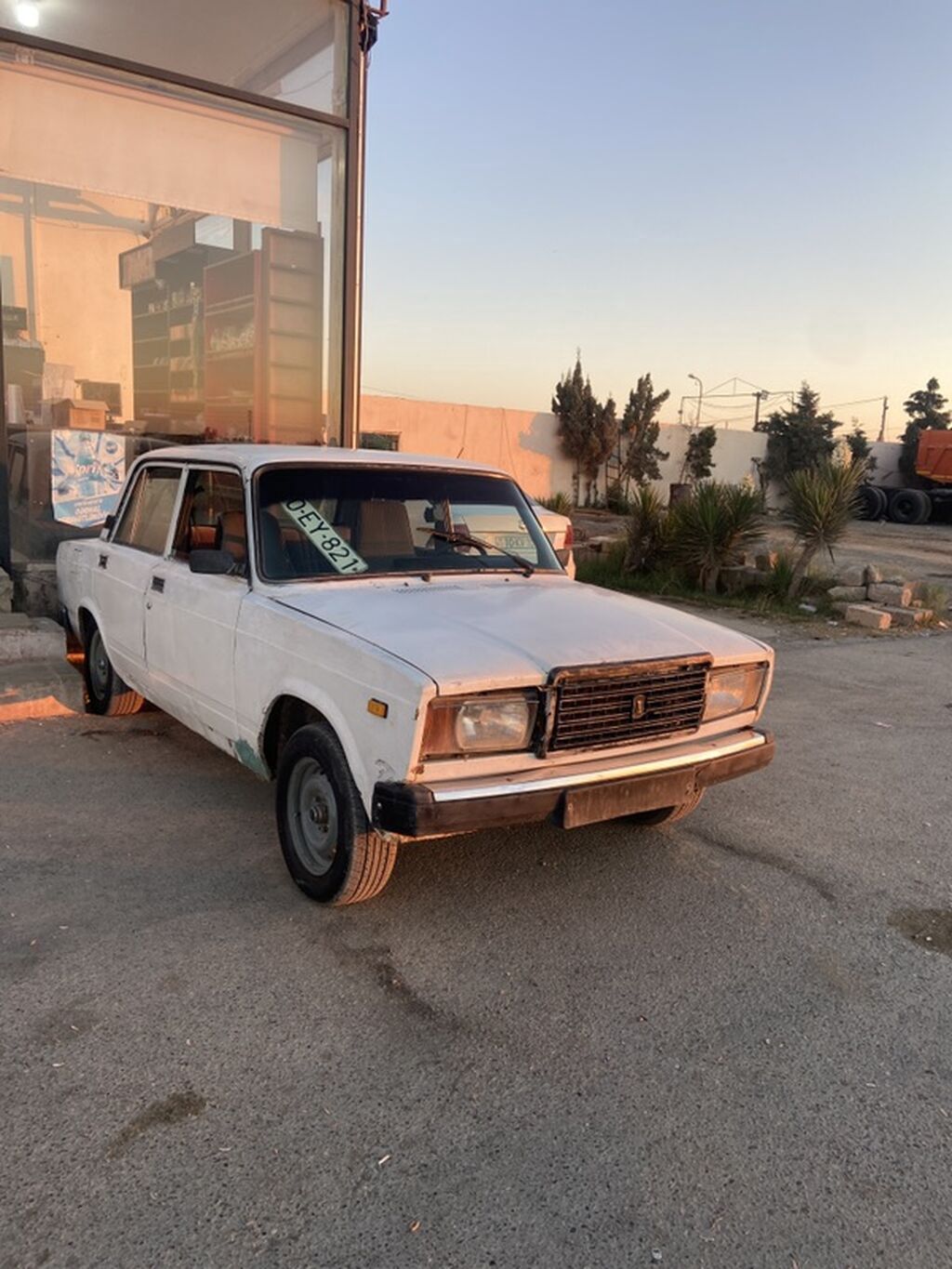 VAZ 2107 sedan – klassik arxaötürücülü model - Kuzov: 4 qapılı sedan — Avto, Sanqaçal (4)