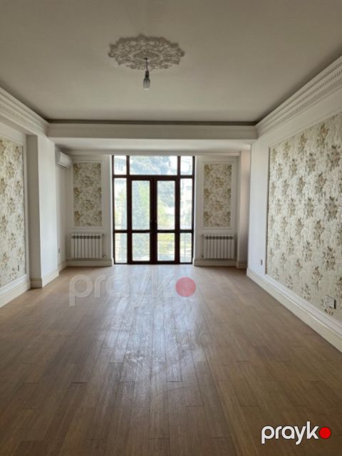 Satılır 3 otaqlı yeni tikili 143 m²