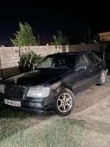 Mercedes-Benz E 230: 2.3 l | Sedan — Avtomobil