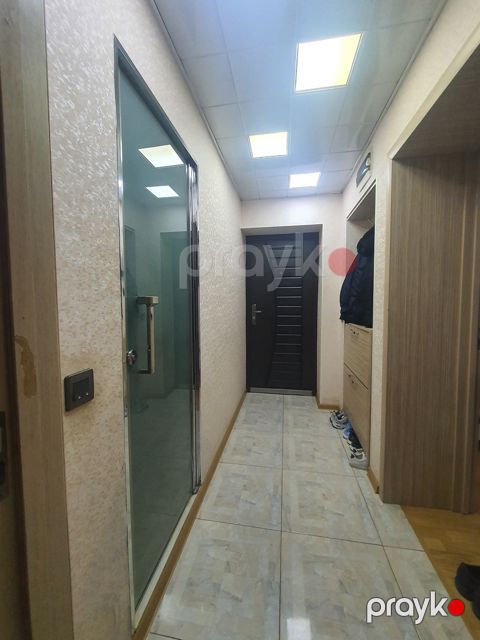 Satılır 3 otaqlı köhnə tikili 70 m²