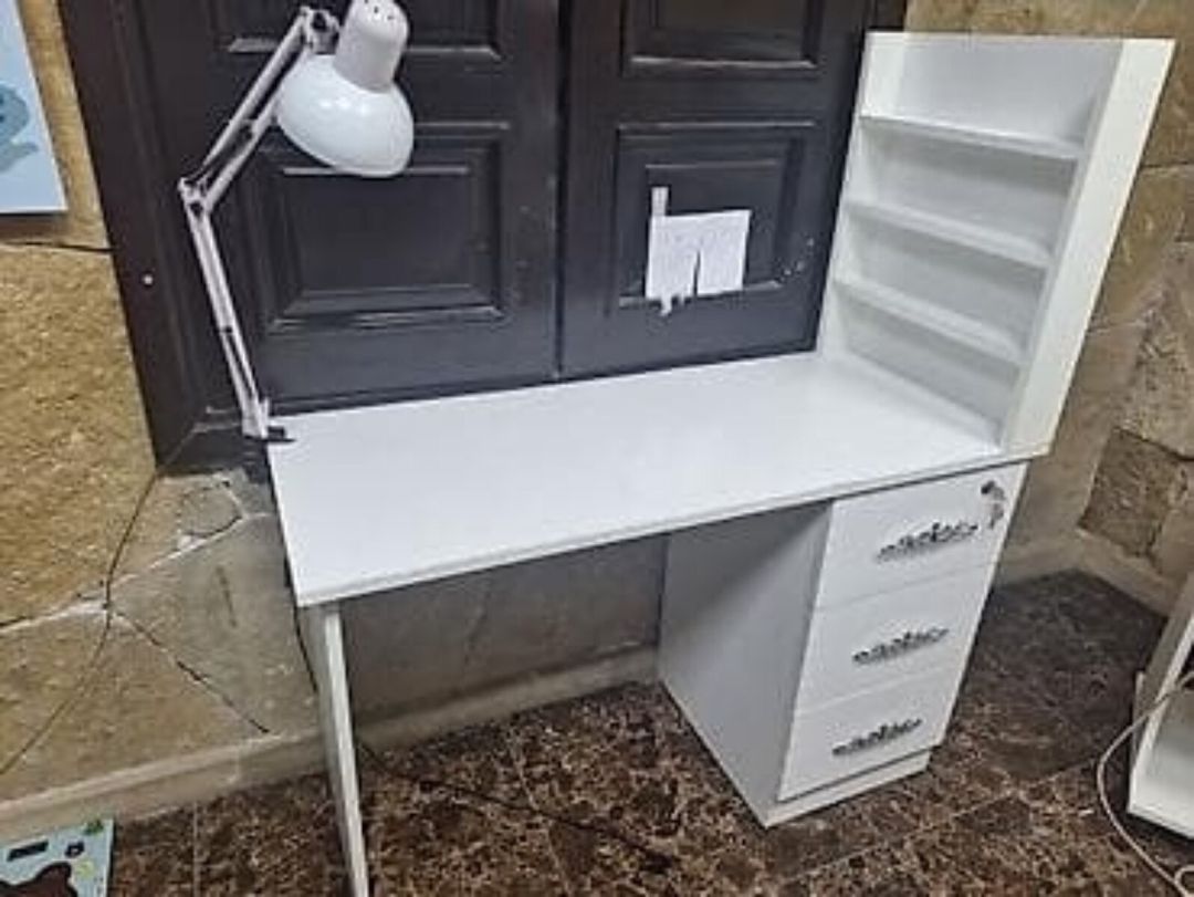 Dırnaq masası — Biznes və avadanlıq, Bakı (2)