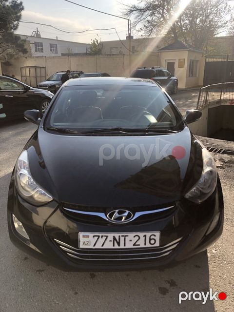 Hyundai Elantra, 1.8 L, 2012 il, 200 000 km