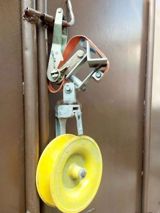 Ağırliq qaldırmaq üçün rolik. Həqiqətən Avropa malıdır. 2000 kq(2 ton) — Təmir və tikinti