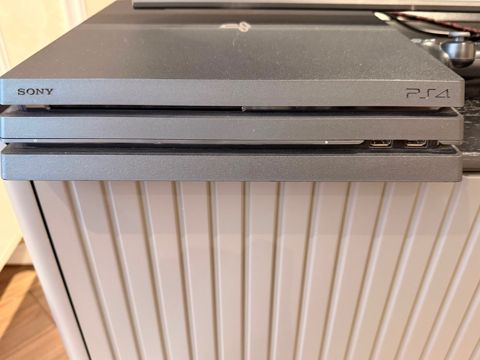 Sony PlayStation 4 Pro 1TB