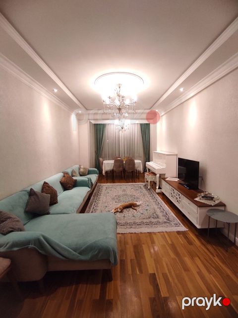 Satılır 4 otaqlı yeni tikili 130 m²
