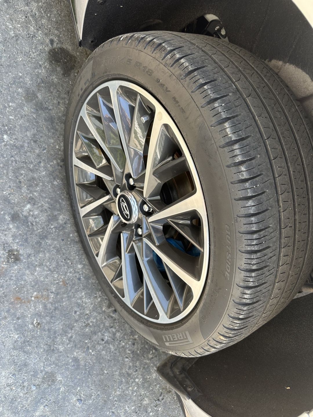 Şinlər 235/45 R18 — Təkərlər, Bakı (3)