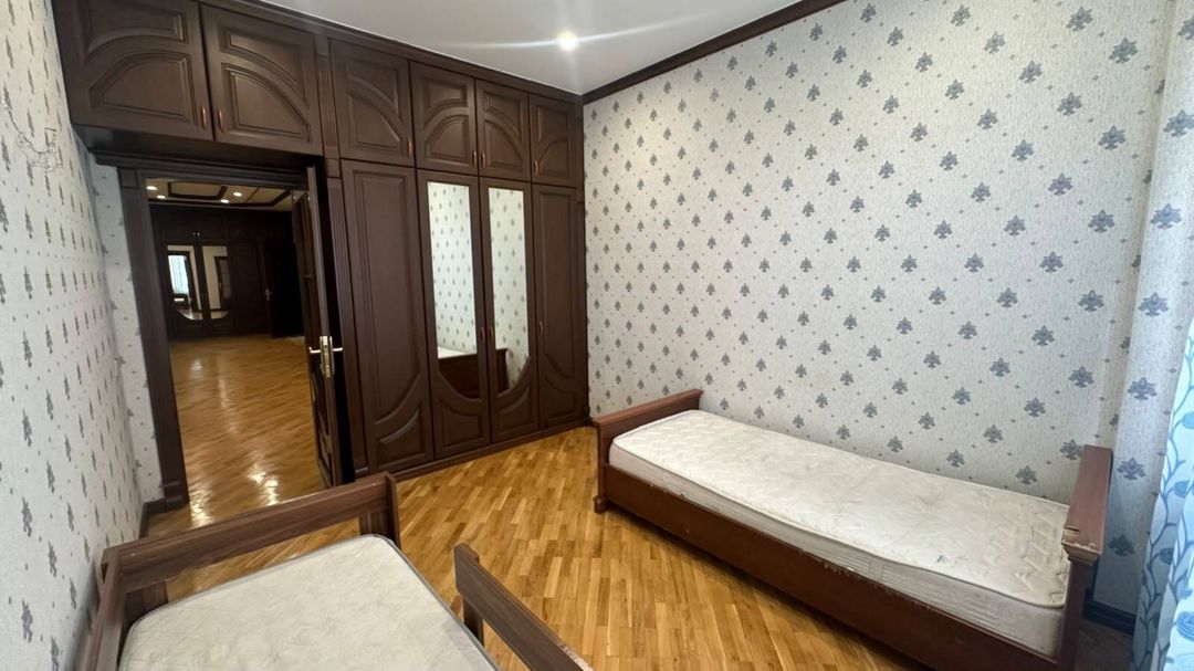 İcarəyə verilir 5 otaqlı yeni tikili 240 m² — Mənzil, Bakı (11)