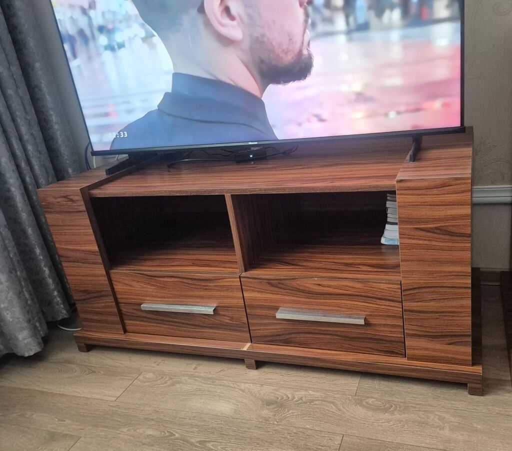 Qonaq otağı üçün mebel dəsti Tərkibi: - Geniş komod – ortada 4 dərin — Mebel, Bakı (2)