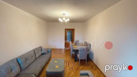 Satılır 3 otaqlı köhnə tikili 90 m²