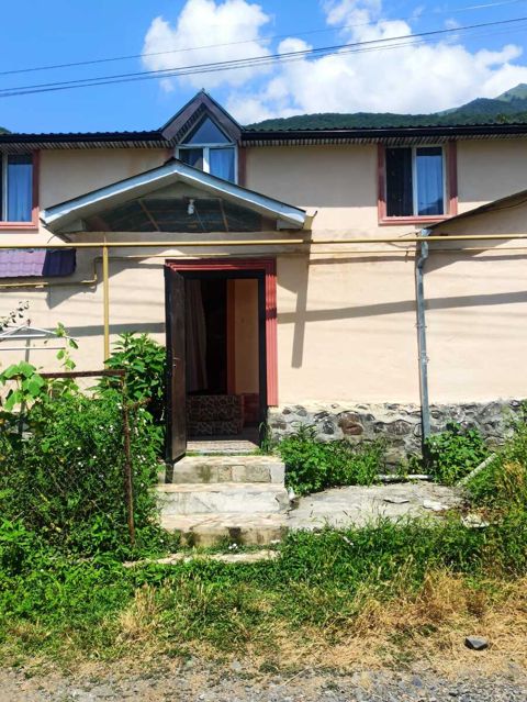 Həyət evi kirayə verilir, Qax r.