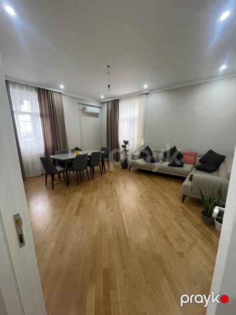 Satılır 3 otaqlı yeni tikili 147 m²
