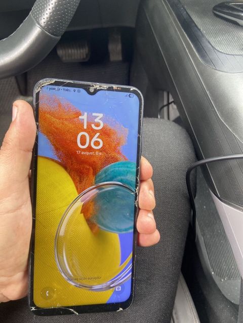 Samsung Galaxy A13, rəng - Qara, Qırıq