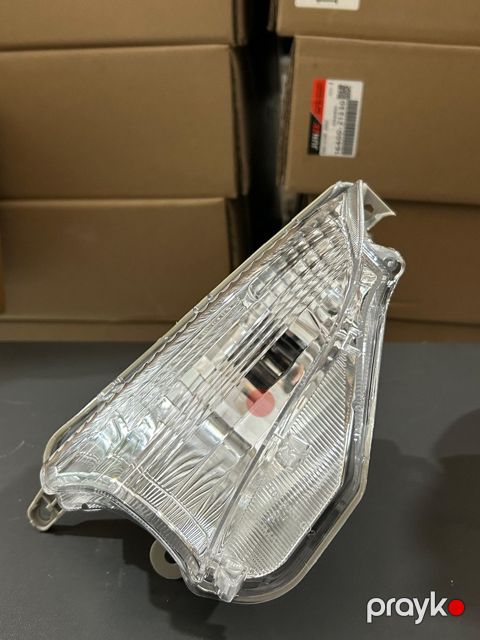 Toyota Aqua dönmə işığı
