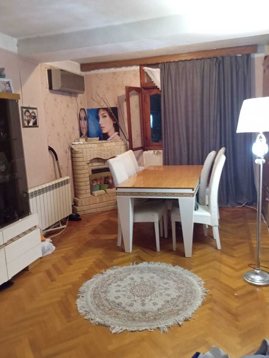Satılır 2 otaqlı köhnə tikili 55 m² — Mənzil, Bakı (2)