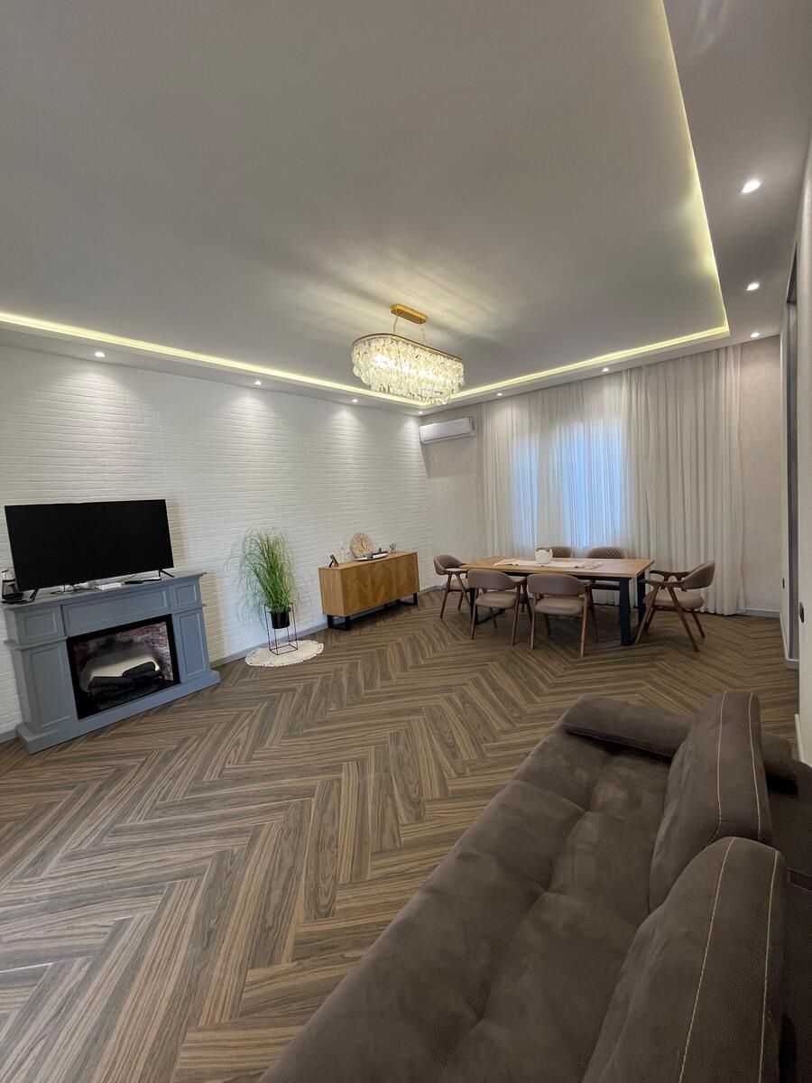 Satılır 5 otaqlı həyət evi/bağ evi 260 m² — Ev, villa, Bakı (8)