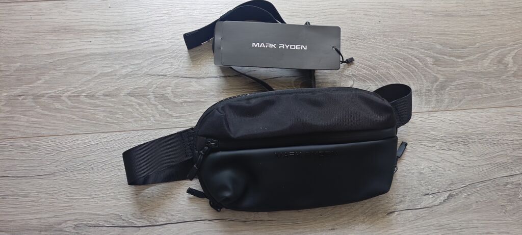 Mark Ryden bel/çiyin çantası - Rəng: qara, minimalist dizayn, ön