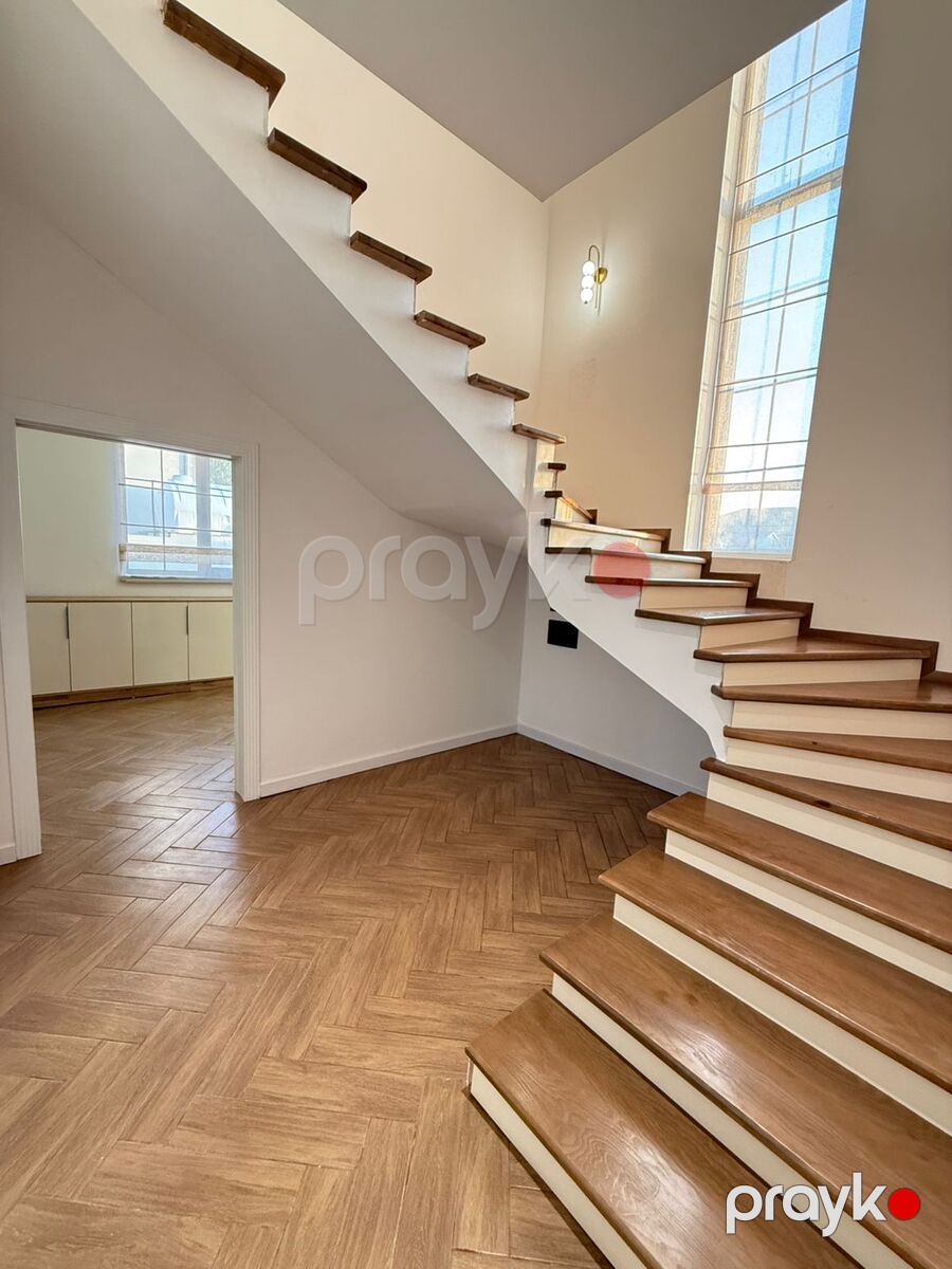 Satılır 4 otaqlı həyət evi/bağ evi 220 m² — Ev, villa, Bakı (12)