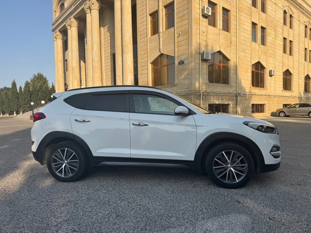 Hyundai Tucson, 2.0 L, 2015 il, 91 000 km — Avtomobillər, Bakı (4)