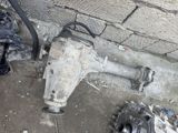 Nissan Pathfinder 3.3 ön paylayıcı qutusu (razdatka) — Запчасти и аксессуары