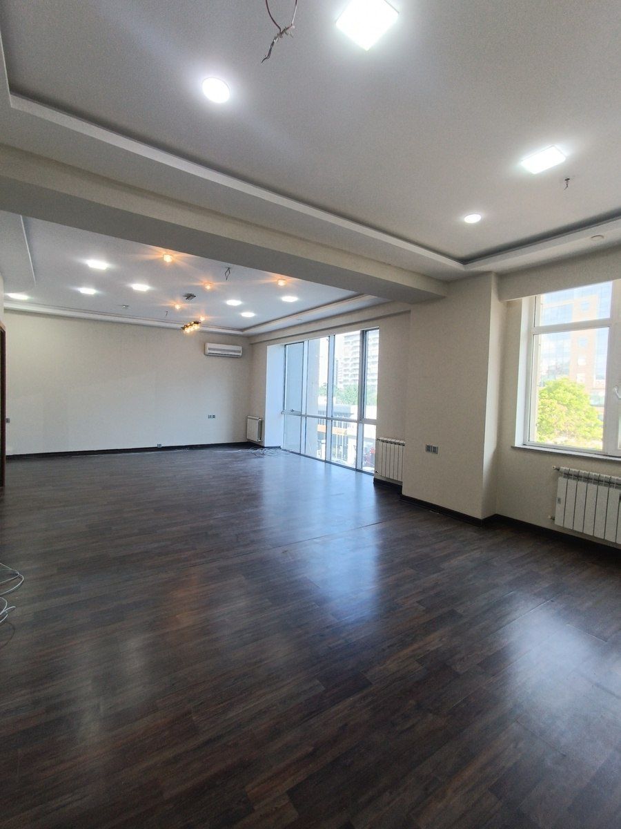 İcarəyə verilir 20 otaqlı ofis 1000 m² — Ofis, Bakı (8)
