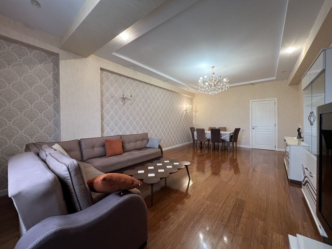 4-otaqlı yeni tikili kirayə verilir, 28 May m., 180 m² — Daşınmaz əmlak, Bakı (2)