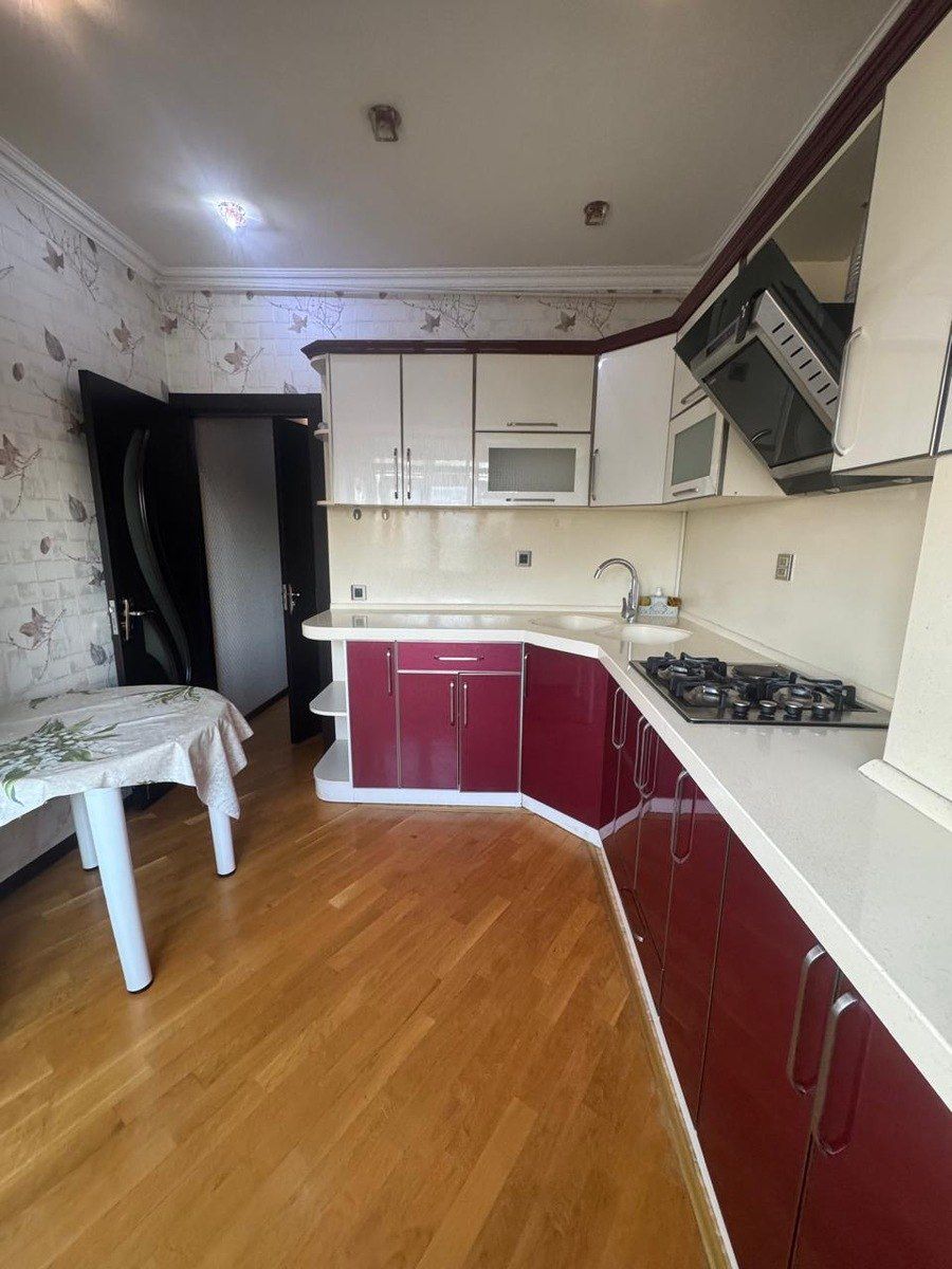 Satılır 2 otaqlı köhnə tikili 65 m² — Mənzil, Bakı (11)