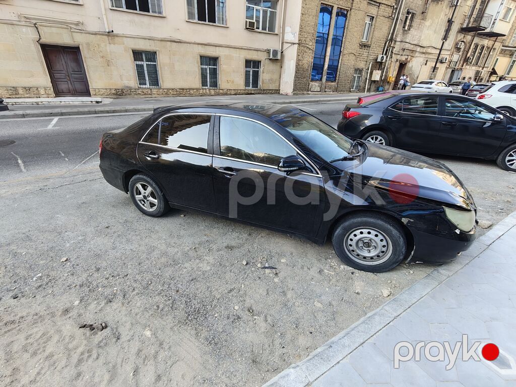 BYD F6 2.4 Mitsubishi motor — satılır. Maşının qabaq hissəsində vurğu — Avto, Bakı (2)