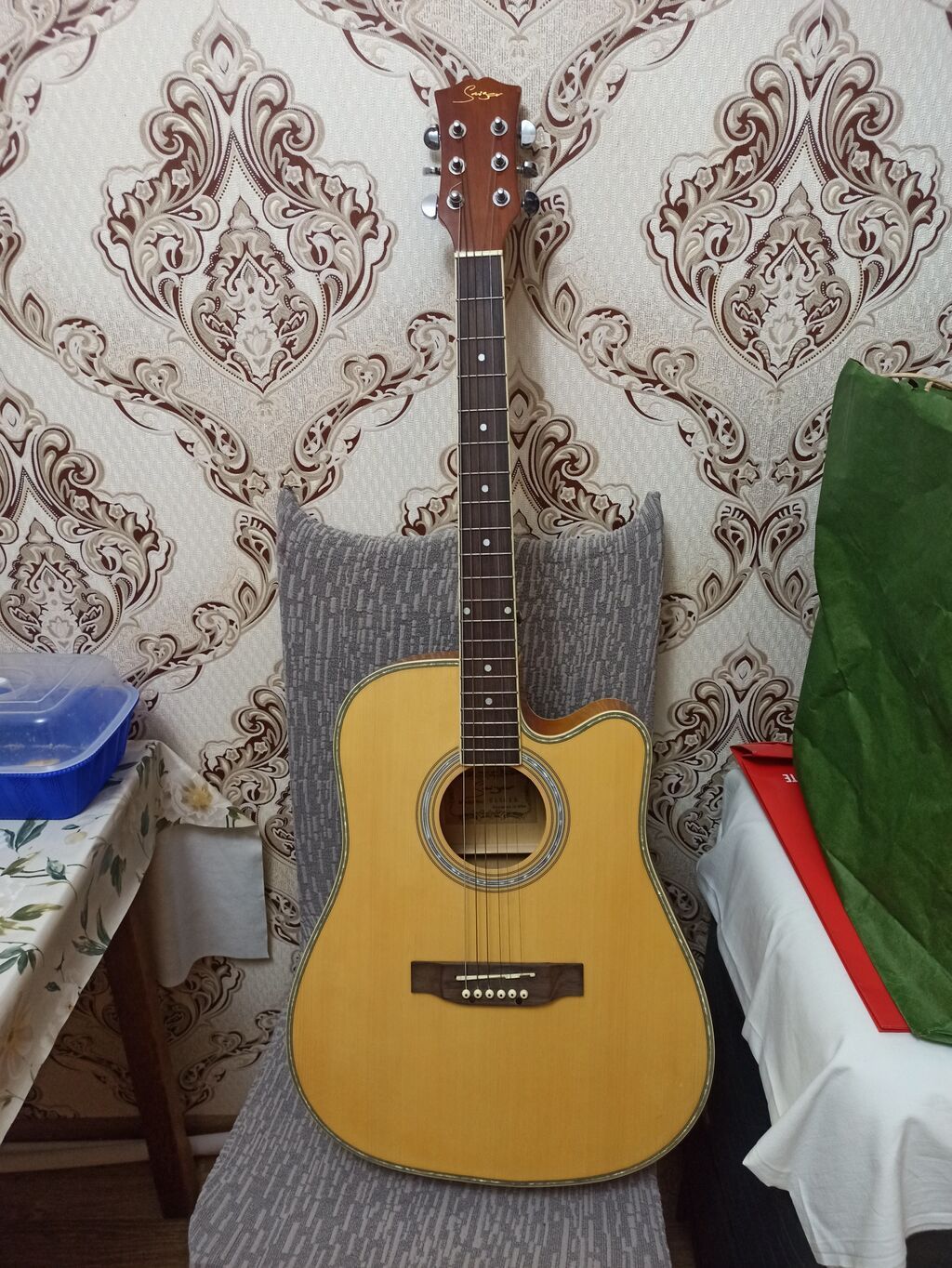 Smiger Gah61n Akustik gitara satılır. Az istifadə olunub. Sınığı — Musiqiə alətləri, Bakı (3)