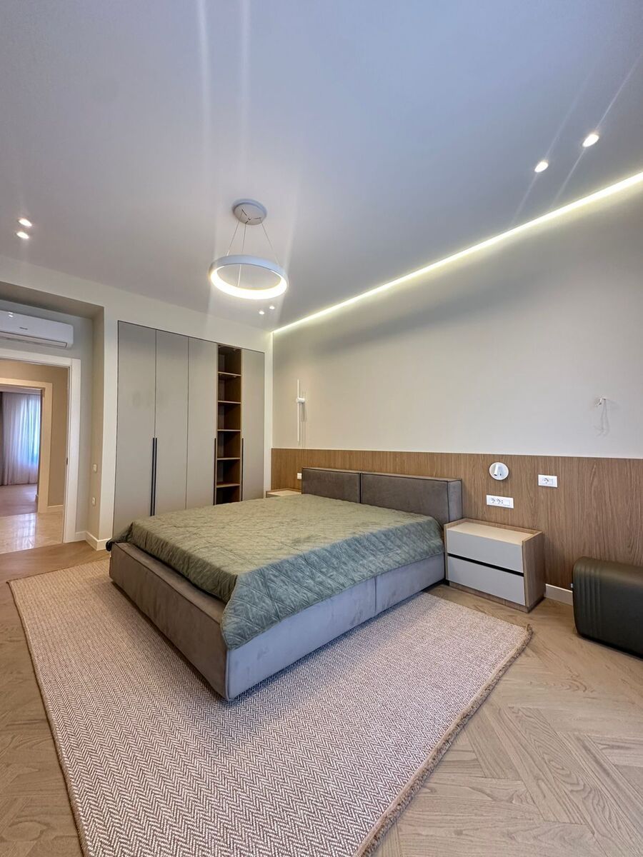 Satılır 5 otaqlı yeni tikili 200 m² — Mənzil, Bakı (10)