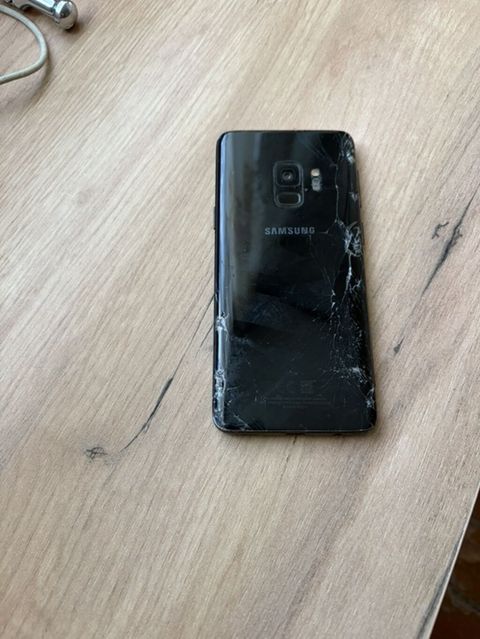 Samsung Galaxy S9, rəng - Qara, Qırıq — Bakı